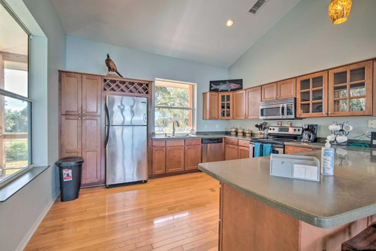 Lakefront Crystal River Home With Private Dock! Εξωτερικό φωτογραφία